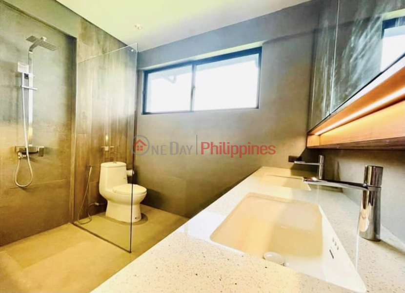 OVER LOOKING HOUSE AND LOT FOR SALE WITH ATTIC FILINVEST 2, BATASAN HILLS, COMMONWEALTH AVENUE, QUEZ, Philippines, Sales ₱ 45Million