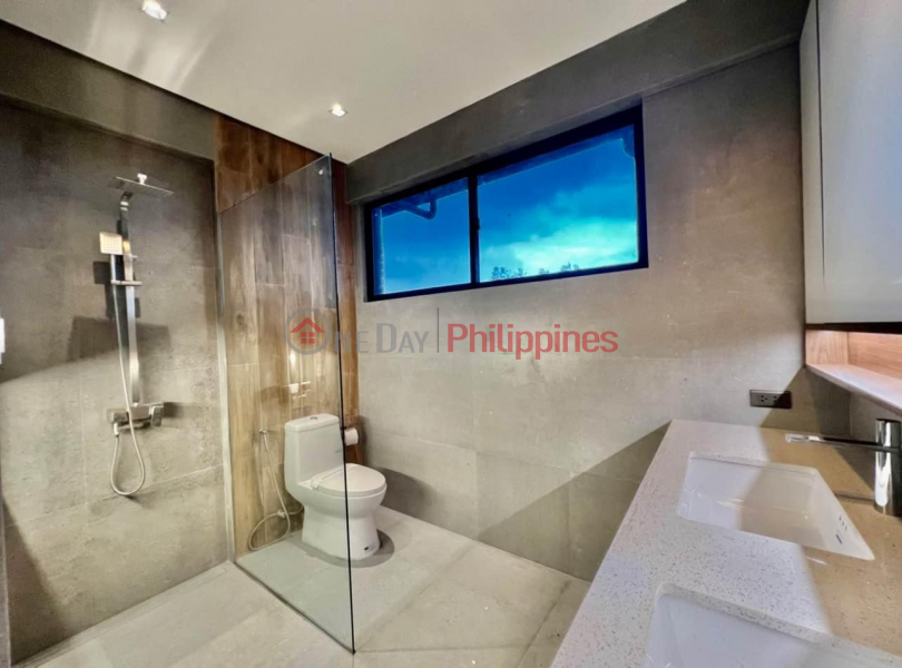 OVER LOOKING HOUSE AND LOT FOR SALE WITH ATTIC FILINVEST 2, BATASAN HILLS, COMMONWEALTH AVENUE, QUEZON CITY Philippines Sales | ₱ 45Million