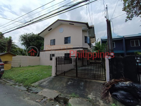 For sale duplex type house and lot. perfect for rentals with vacant lots included _0