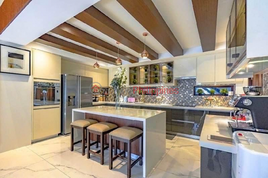 ₱ 15Million Brandnew Luxurious House and Lot for Sale in Multinational Village-MD