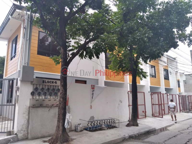 Townhouse for Sale in Las pinas in Pamplona tres Las pinas Sales Listings