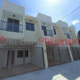 Townhouse for Sale in Las pinas near Robinsons Zapote road _0